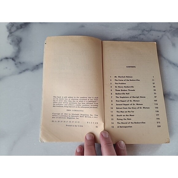 The Hound Of The Baskervilles By Sir Arthur Conan Doyle Paperback - Picture 3 of 10